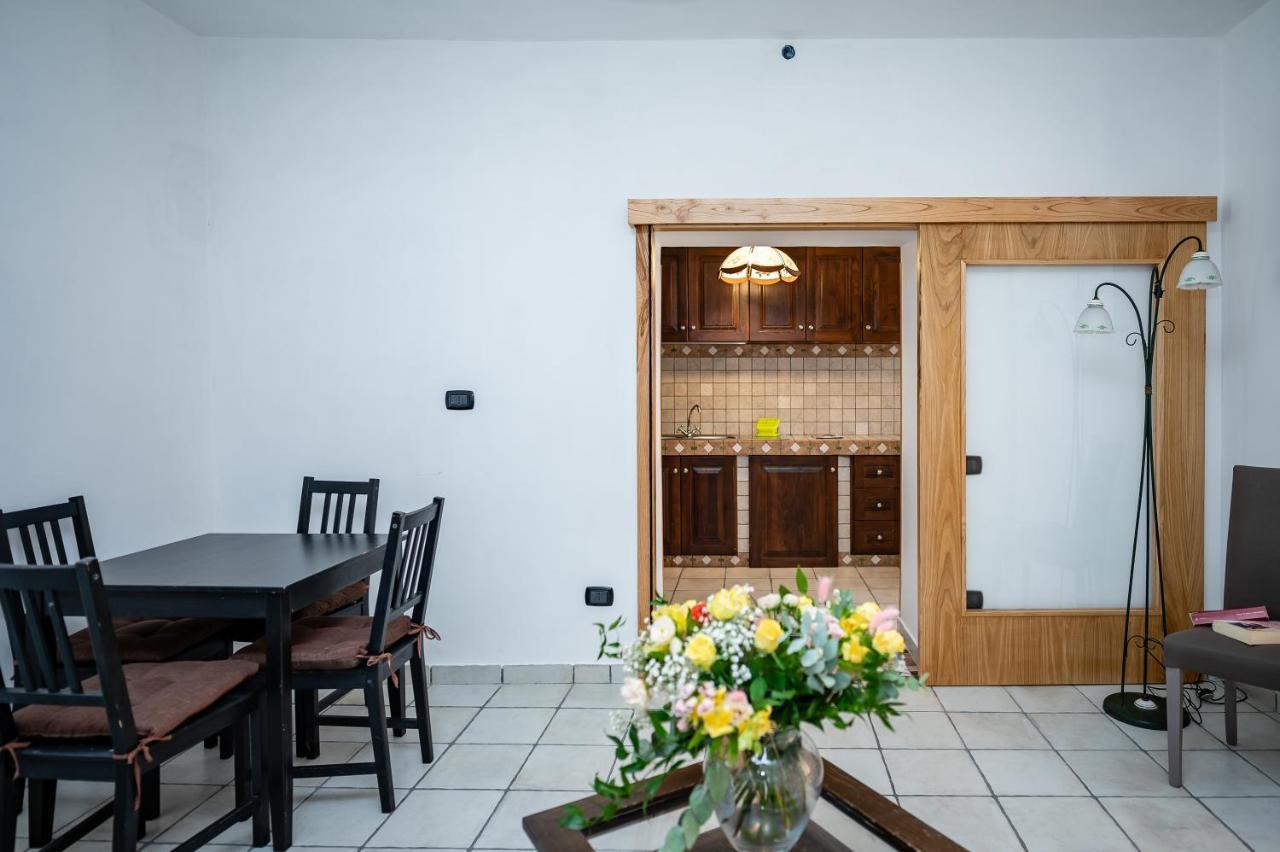 Casa Aniello Villa Caprioli Luaran gambar